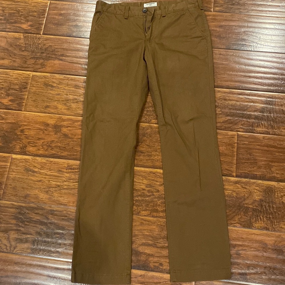 Express man pants
size 30/32
Brown color